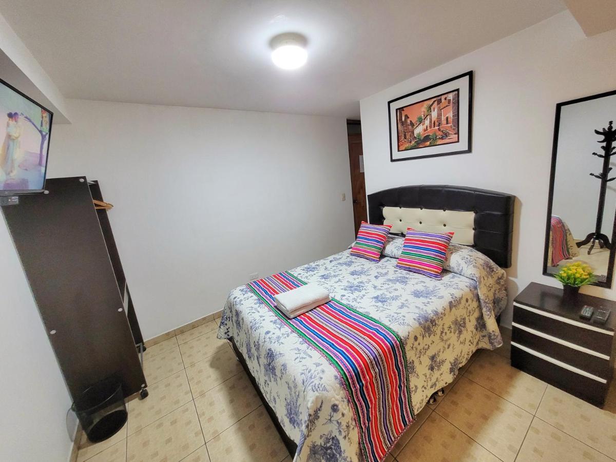 Hostal El Viajero En Ollantaytambo Kültér fotó
